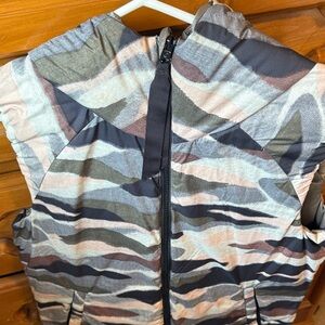 Lululemon Reversible athletica Multicolor Camouflage Puffer Vest